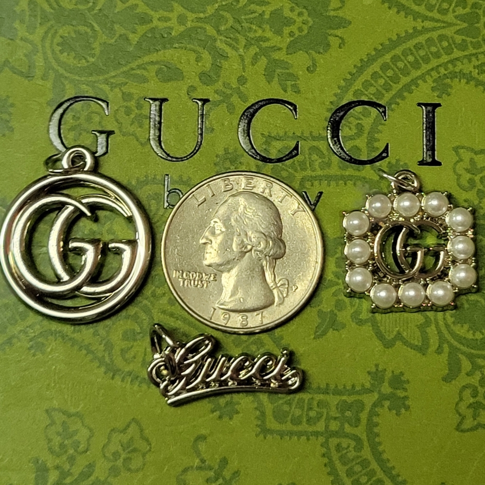 3 Gucci Silver Zipper Pulls